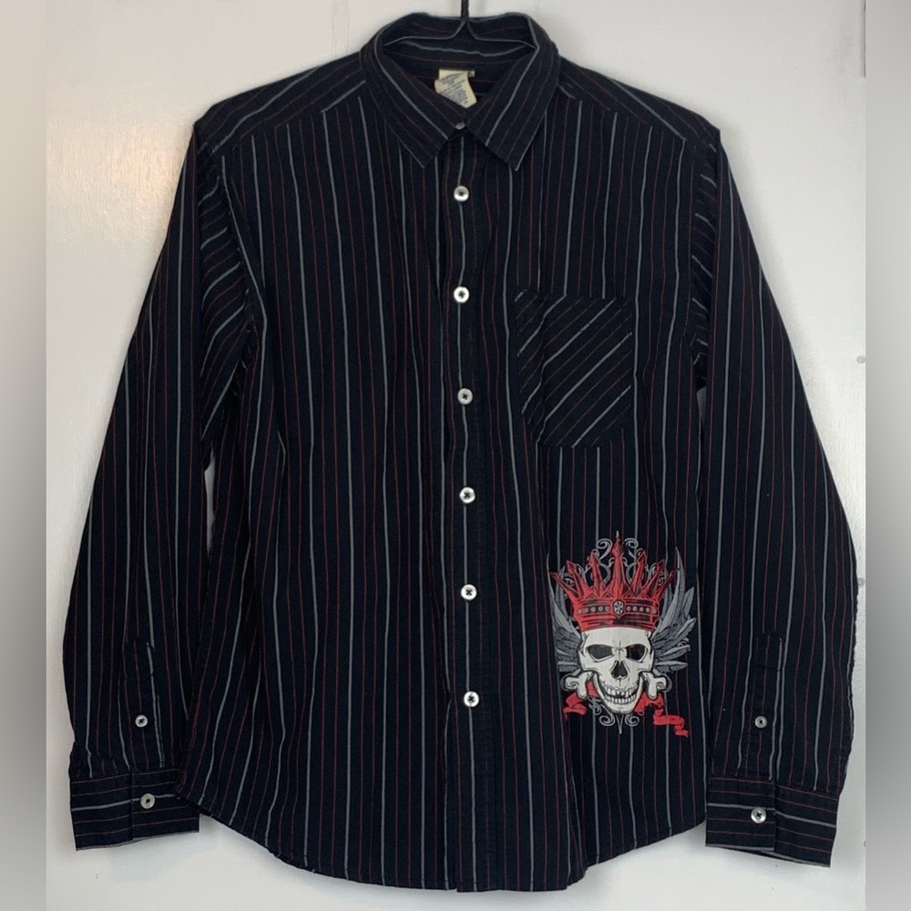 Faded Glory Black and Red Casual Button Down Shirt with Skull Design